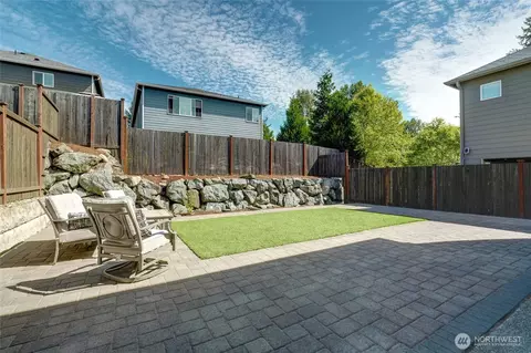 Exterior - 1227 199th St SE, Bothell, WA 98012 photo 4 of 7