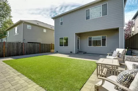 Exterior - 1227 199th St SE, Bothell, WA 98012 photo 7 of 7