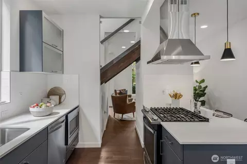1415 E Fir St, Seattle, WA 98122