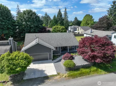 21815 SE 271st St, Maple Valley, WA 98038
