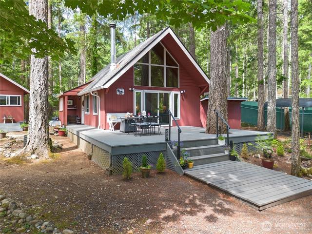 90 N Fircrest Pl, Hoodsport, WA 98548