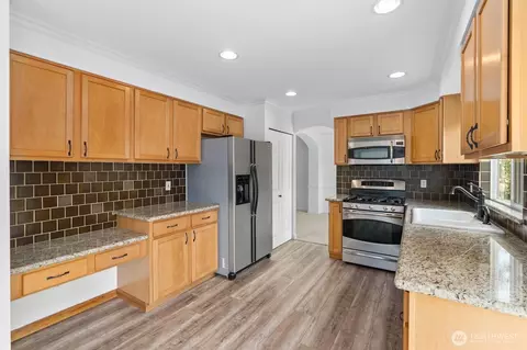 Kitchen - 14124 42nd Ave SE, Mill Creek, WA 98012 photo 1 of 2