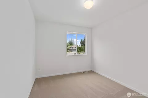 Bedroom - 14124 42nd Ave SE, Mill Creek, WA 98012 photo 5 of 6