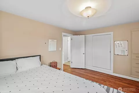 Bedroom - 422 Crown Dr, Everett, WA 98203 photo 4 of 4