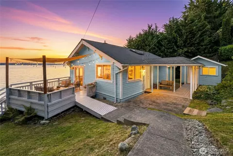 10932 Vashon Hwy SW, Vashon, WA 98070