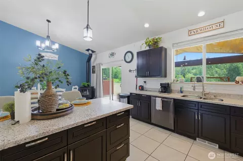 Kitchen - 300 E Mclane Cove Dr, Grapeview, WA 98546 photo 3 of 4
