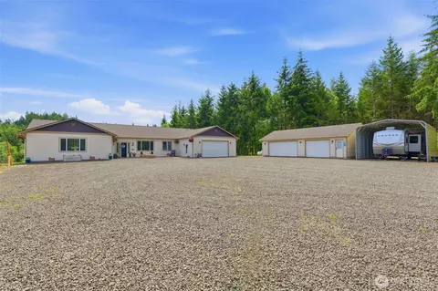 Exterior - 300 E Mclane Cove Dr, Grapeview, WA 98546 photo 10 of 10