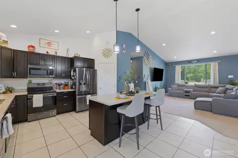 Kitchen - 300 E Mclane Cove Dr, Grapeview, WA 98546 photo 4 of 4