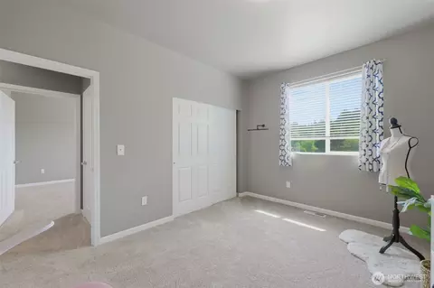 Bedroom - 300 E Mclane Cove Dr, Grapeview, WA 98546 photo 6 of 6
