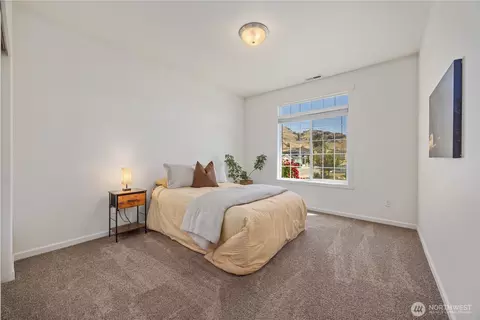 Bedroom - 491 Spring View Pl, Chelan, WA 98816 photo 6 of 7