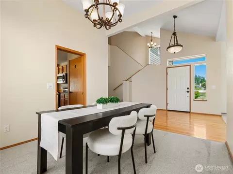 Entry Way - 3138 Hunter Ct, Enumclaw, WA 98022 photo 1 of 3