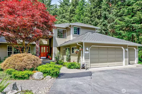 15153 Sunrise Dr NE, Bainbridge Island, WA 98110