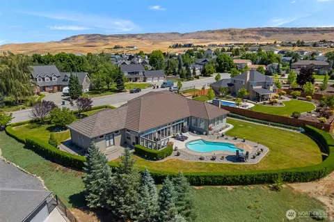 2286 Grand Ave, East Wenatchee, WA 98802