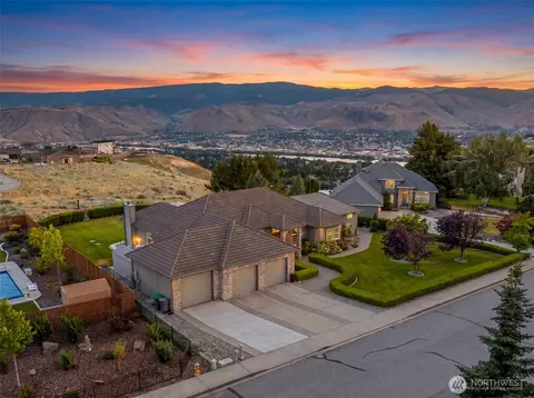2286 Grand Ave, East Wenatchee, WA 98802