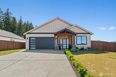 649 Prominence St, Winlock, WA 98596
