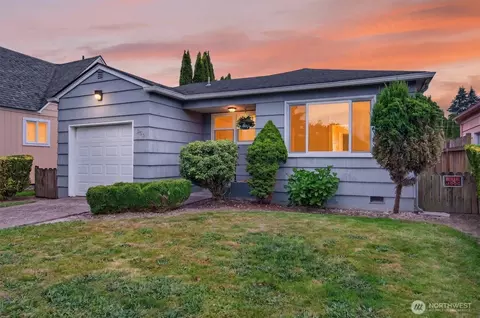 306 Douglas St, Longview, WA 98632