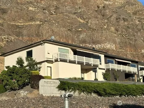 9021 NW Crescent Bar Rd #1, Quincy, WA 98848