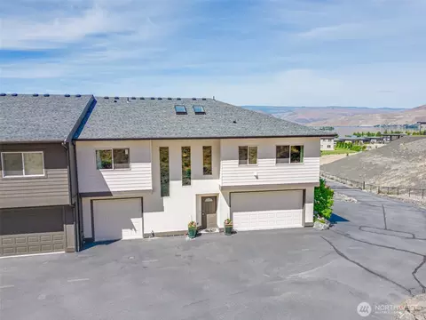 9021 NW Crescent Bar Rd #1, Quincy, WA 98848