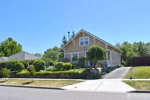 673 SW Chehalis Ave, Chehalis, WA 98532