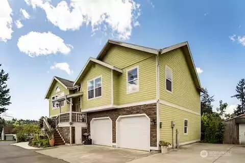 4248 S 148th St, Tukwila, WA 98168