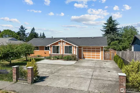 24527 36th Ave S, Kent, WA 98032