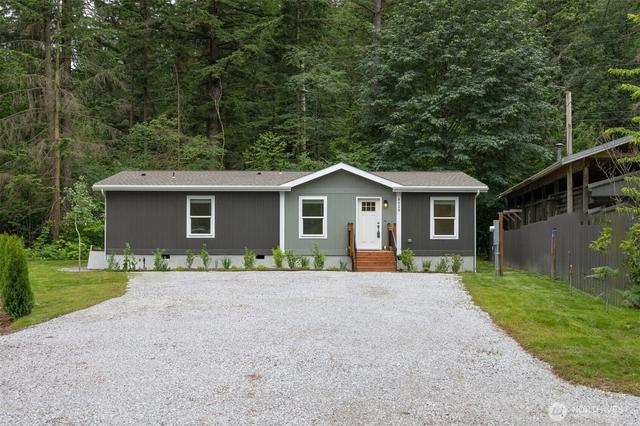 8528 Juniper Pl, Maple Falls, WA 98266