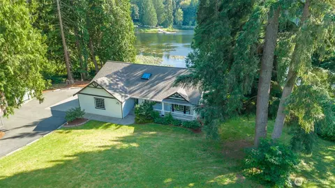 Exterior - 1010 W Stanley St, Granite Falls, WA 98252 photo 3 of 13