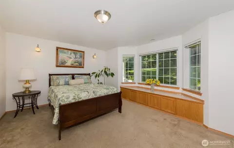 Bedroom - 1010 W Stanley St, Granite Falls, WA 98252 photo 2 of 4