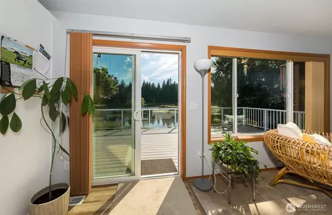 Entry Way - 1010 W Stanley St, Granite Falls, WA 98252 photo 3 of 3