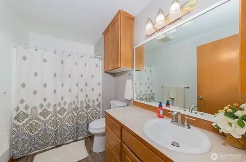Bath - 1010 W Stanley St, Granite Falls, WA 98252 photo 2 of 3