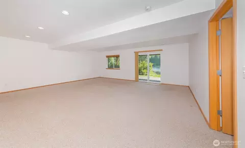 Living - 1010 W Stanley St, Granite Falls, WA 98252 photo 1 of 1