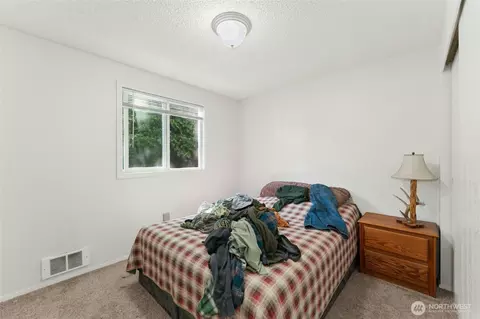 Bedroom - 5113 S 4th Ave, Everett, WA 98203 photo 5 of 5
