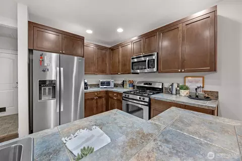 317 204th Pl SE, Bothell, WA 98012 photo 8