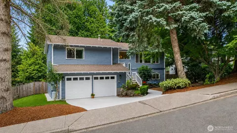 12017 106th Ave NE, Kirkland, WA 98034