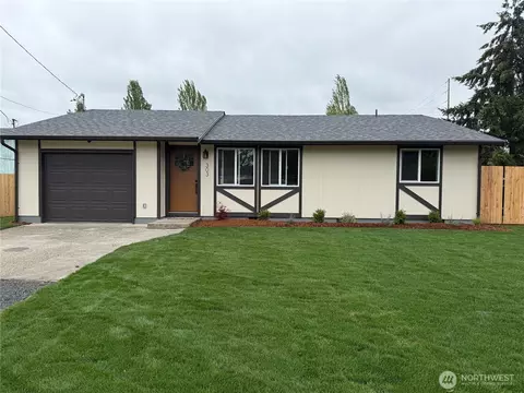 303 Railroad St SW, Yelm, WA 98597