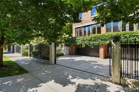 719 Harvard Ave E, Seattle, WA 98102
