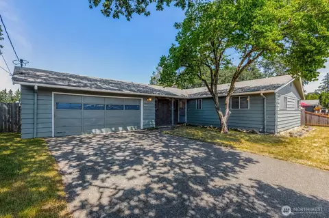 9015 Winona St SW, Lakewood, WA 98498