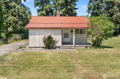 511 W 7th St, Centralia, WA 98531