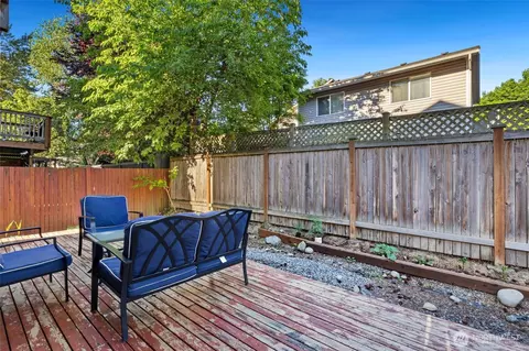 Exterior - 11625 10th Pl W, Everett, WA 98204 photo 5 of 7