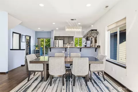 Dining - 11625 10th Pl W, Everett, WA 98204 photo 2 of 2