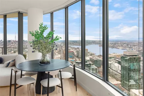 2510 6th Ave #3802, Seattle, WA 98121