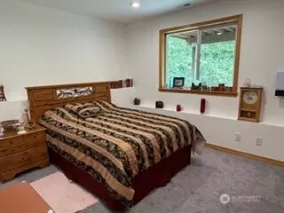 Bedroom - 48219 284th Ave SE, Enumclaw, WA 98022 photo 2 of 3