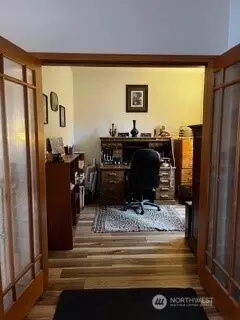 Entry Way - 48219 284th Ave SE, Enumclaw, WA 98022 photo 2 of 7