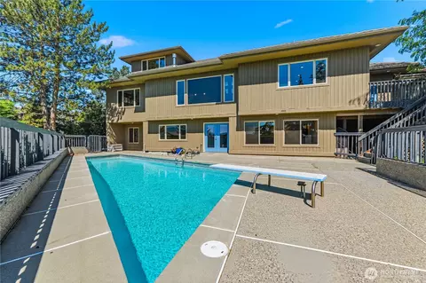 323 Stoneybrook Ln, Wenatchee, WA 98801