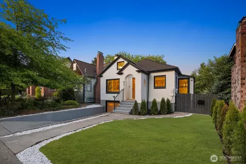 Exterior - 8216 Interlake Ave N, Seattle, WA 98103 photo 2 of 10