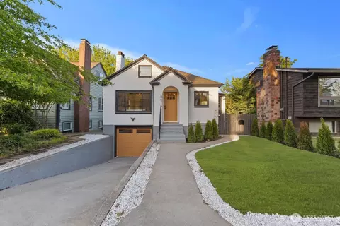 Exterior - 8216 Interlake Ave N, Seattle, WA 98103 photo 10 of 10