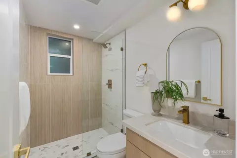 Bath - 8216 Interlake Ave N, Seattle, WA 98103 photo 2 of 2