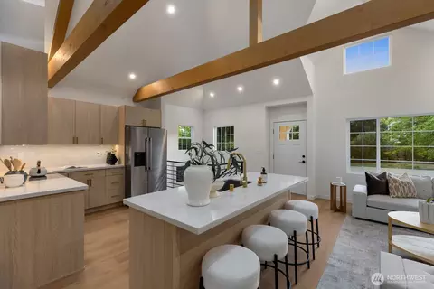 Kitchen - 8216 Interlake Ave N, Seattle, WA 98103 photo 2 of 4
