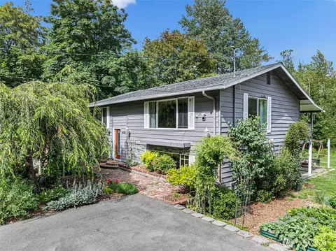 14005 51st Ave E, Tacoma, WA 98446