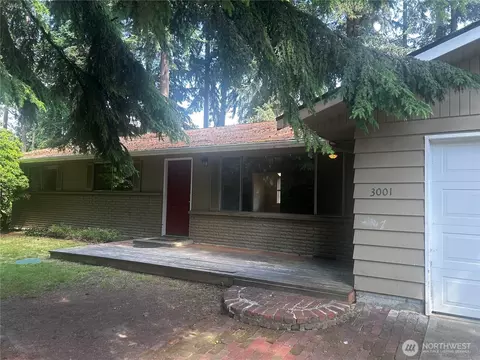 Exterior - 3001 120th Pl SE, Everett, WA 98208 photo 2 of 2